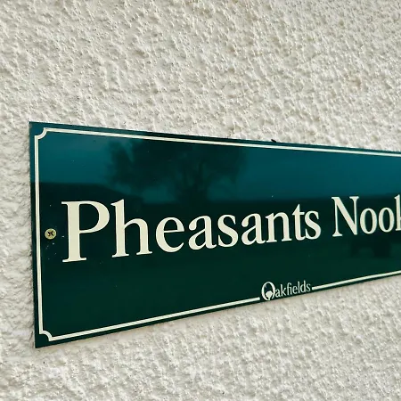 Ferienwohnung Pheasants Nook Narberth Exterior foto